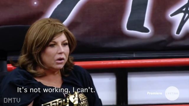 Lilliana Has A Panic Attack | Dance Moms | Season 8, Episode 2 смотреть онлайн