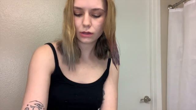 Dying My Hair Pink | L'Oreal Colorista смотреть онлайн