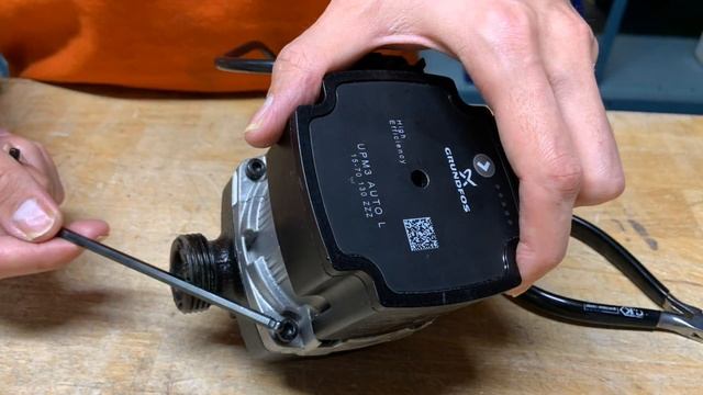 Sådan får du Grundfos pumpen igang igen