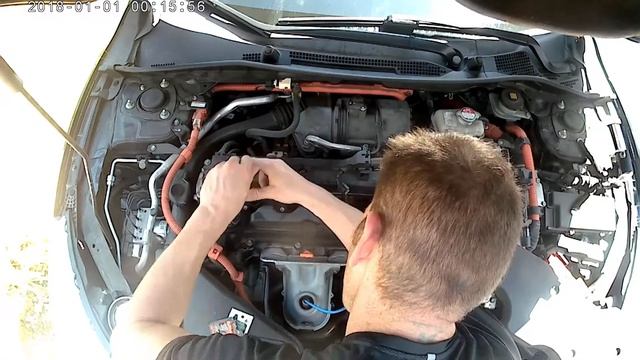 How to change sparkplugs on a 2015 Honda Accord Hybrid смотреть онлайн