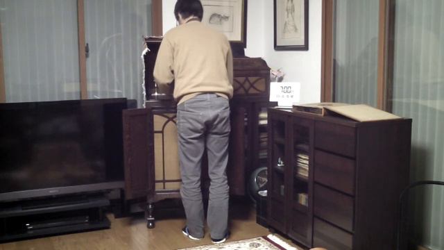 Caprice -Heifetz 蓄音機HMV-163 -001 смотреть онлайн