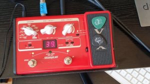 VOX Stomplab 2B Unboxing and Demo
