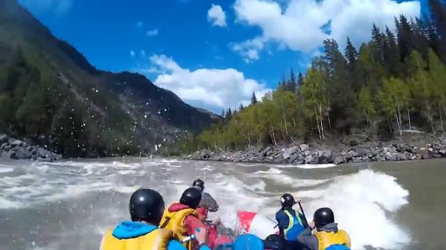 Активный тур, сплав по Средней Катуни 2016. Горный Алтай смотреть онлайн