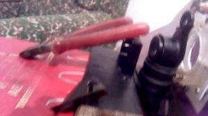 Самодельный лазер прожигает металл...A homemade laser burns through metal...