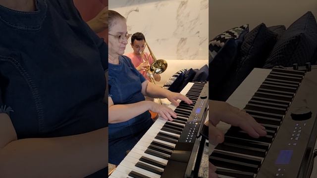 Hino 48 Creio no Senhor - piano digital e trombone смотреть онлайн