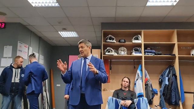 "Сегодня была живая скамейка, глаза у команды горели" смотреть онлайн