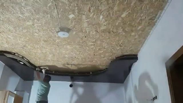 Натяжна стеля у кухні. Монтаж двохрівневої натяжної стелі. смотреть онлайн