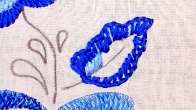 Beautiful hand embroidery. Easy hand embroidery Blue flower for beginners. Вышивка гладью. Гжель. смотреть онлайн