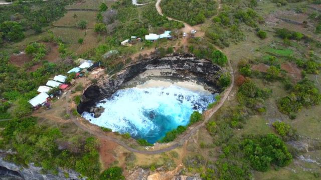 Nusa Penida Island смотреть онлайн