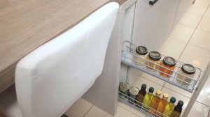 Выдвижная бутылочница на вашей кухне