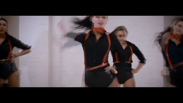 Cosmo Girls | Promo смотреть онлайн