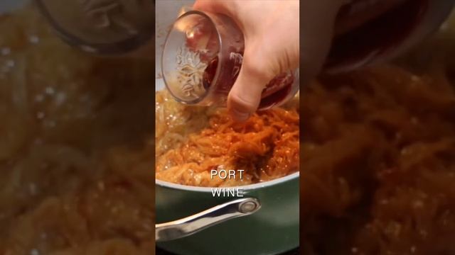 Anthony Bourdain’s Les Halles French Onion Soup #anthonybourdain #cooking #onion #soup #food