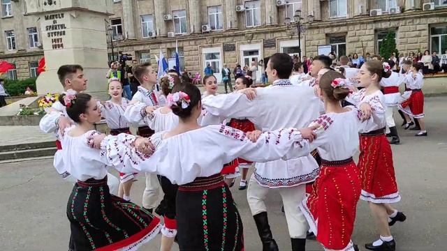 Творческие коллективы в День города Бэлць - 22 мая 2022 г. смотреть онлайн