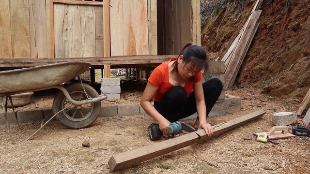 Building And Completion Wooden House Stairs. OFF GRID FARM. BUILD LOG CABIN. Ep 58 смотреть онлайн