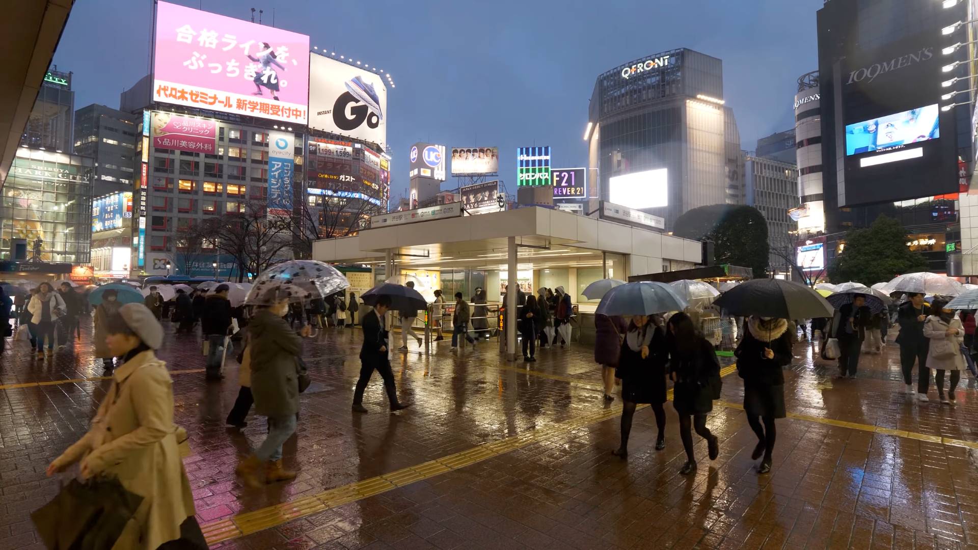 2K・ Дождливая ночь в Токийской Сибуя