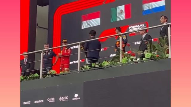 Así fueron las FELICITACIONES de HORNER Y HELMUT MARKO a SERGIO PEREZ | Fórmula 1| Red bull смотреть онлайн