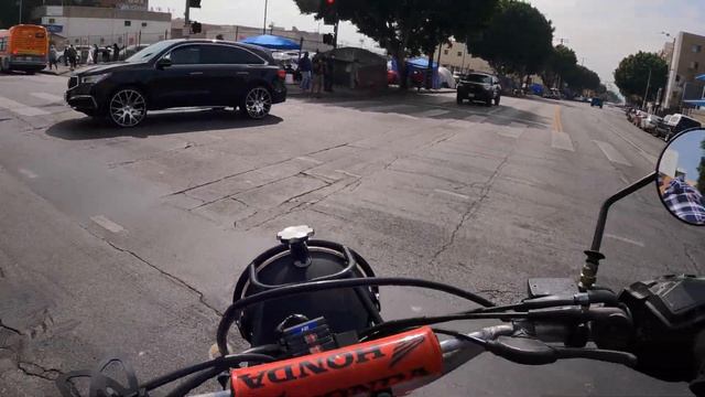 Dual Sport Motorcycle Honda xr600r | DTLA смотреть онлайн