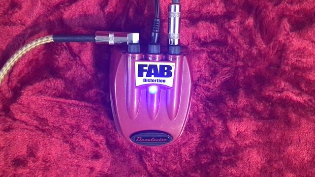 Danelectro Fab Distortion Pedal Demo смотреть онлайн
