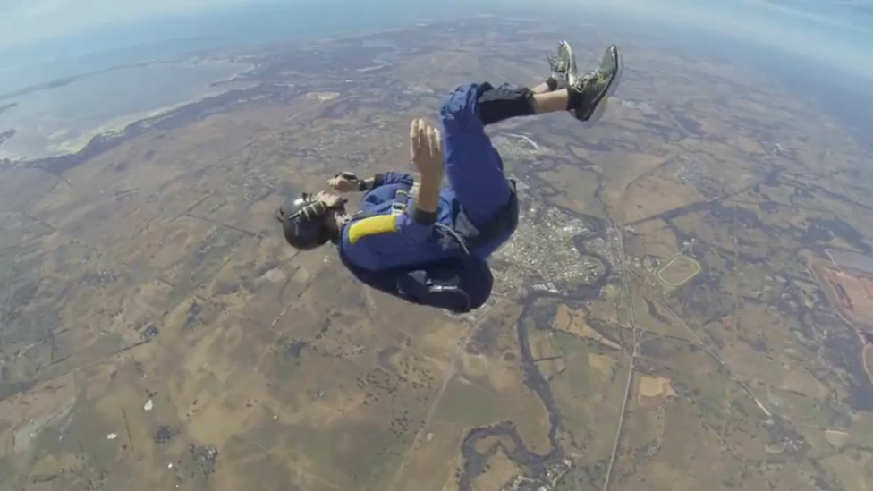 Потерял сознание в полёте смотреть онлайн
