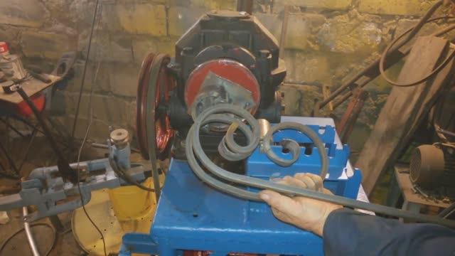 Станок для холодной ковки.Кручу валюту. смотреть онлайн