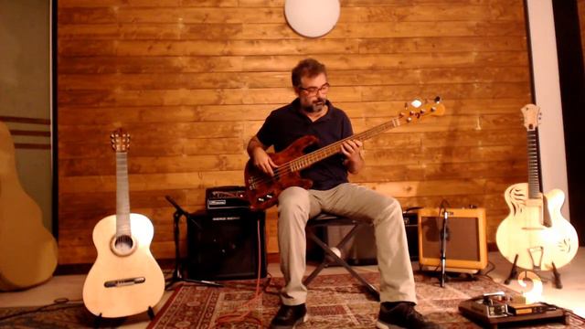 Dragone Liutaio - Handmade precision bass - Andrea Acquaviva смотреть онлайн