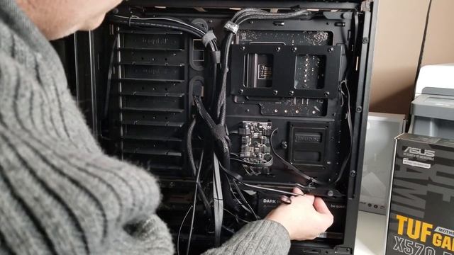 be Quiet! Dark Base 700 Build Guide & 5600X CPU смотреть онлайн