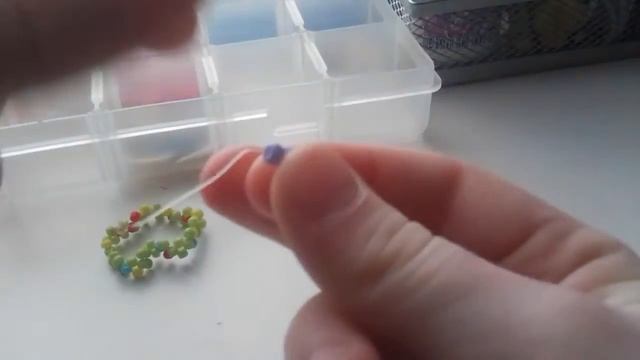 плетём из бисера техника называется КРЕСТИК смотреть онлайн