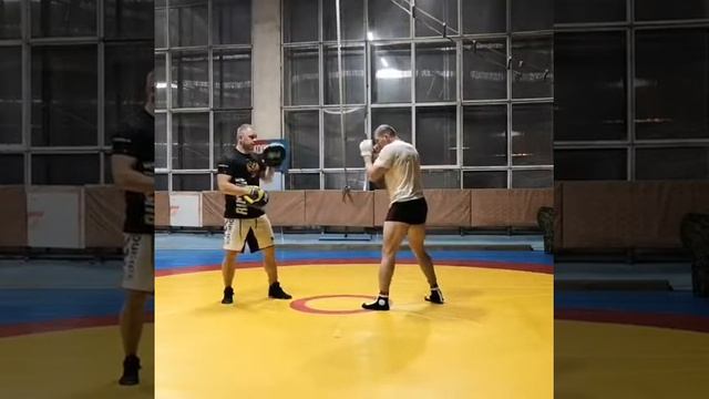 Торпедо, тренажерный зал смотреть онлайн