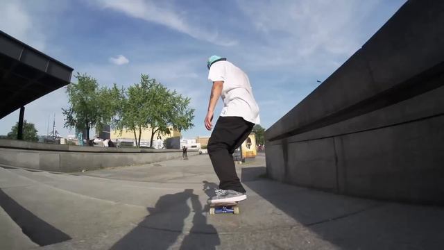 Mexico Skate Team takes the City of Berlin | Skate | VANS смотреть онлайн