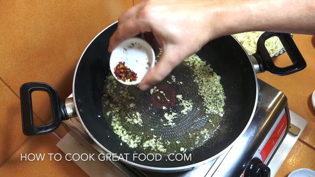 🔴 Spaghetti Garlic & Oil - Spaghetti Aglio e Olio - The Easiest Pasta in the World смотреть онлайн