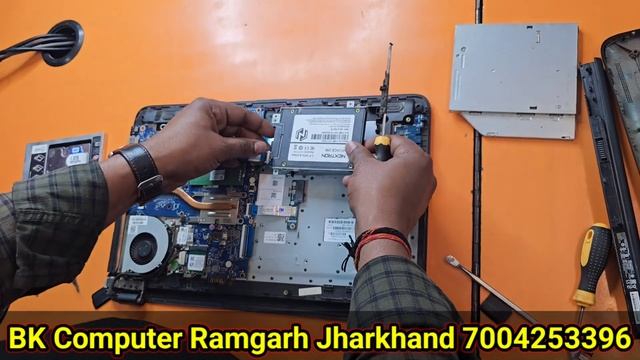 How to Install SSD in Laptop | Laptop me ssd Install Kaise Kare | Laptop me ssd Kaise Lagaye смотреть онлайн