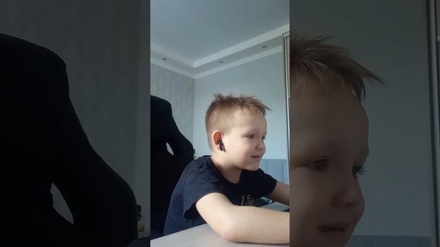 ребят! это первое большое видео моего братика(описание)