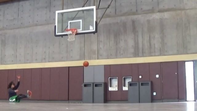 Dunk Approach Analysis (slow mo) смотреть онлайн