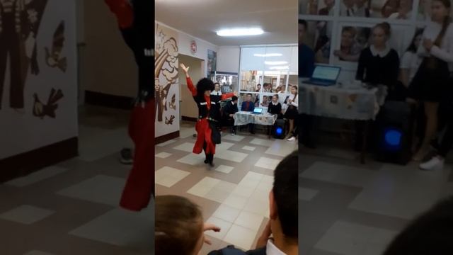 Лезгинка в школе смотреть онлайн