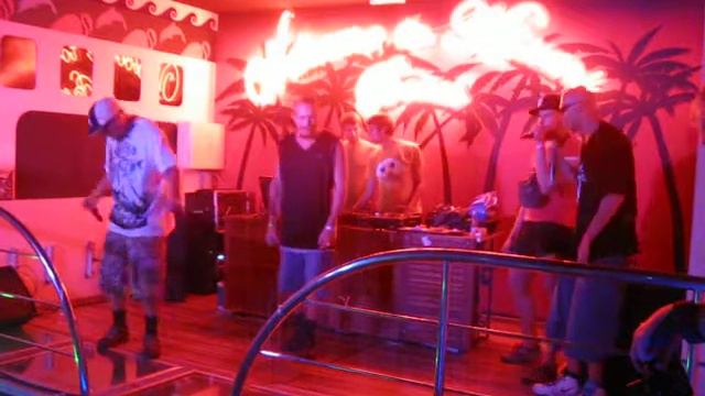 БледнолицЫе_LIVE (клуб MIAMI (г. Краснодар_22.07.10))_2-я ВЕРСИЯ смотреть онлайн