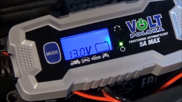 Jak ładować akumulator ładowarką prostownikiem automatycznym. смотреть онлайн