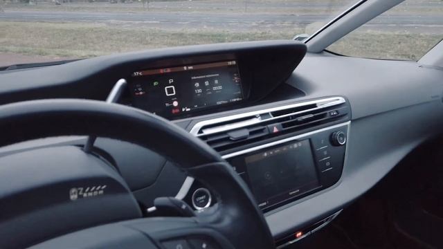 ??PRÉSENTATION Citroën GRAN C4 Picasso 2017 : confort pour une famille à la française смотреть онлайн