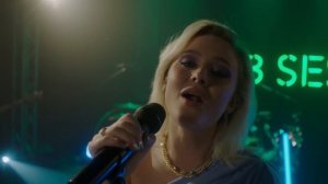 Zara Larsson - Love Me Land  / live i P3 Session