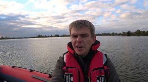 Сравнение лодок Звезда Китобой и катамаран.