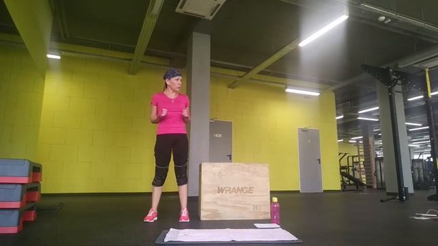 Бешеная сушка 14, 2 неделя, 5 день, круговая тренировка "Всем стоять! Это ожирение!" смотреть онлайн