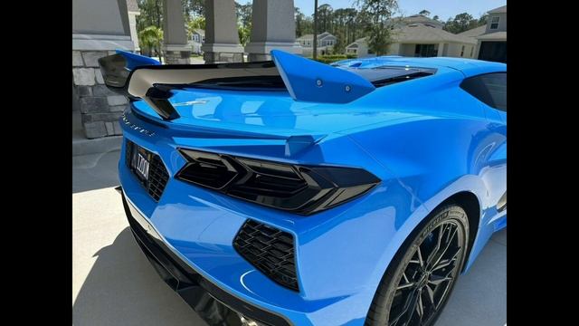 Мы все любили Chevrolet Corvette C8 Stingray за его звук двигателя ! смотреть онлайн