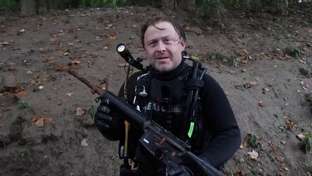 Found Stolen AR-15 & Criminal Evidence While Scuba Diving! (Police Called) смотреть онлайн