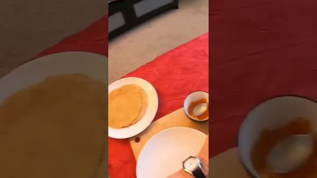 Блины с красной икрой смотреть онлайн