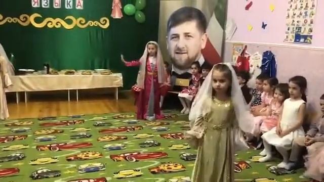 Детский сад №22 "Рассвет" г.Грозный - День чеченского языка смотреть онлайн