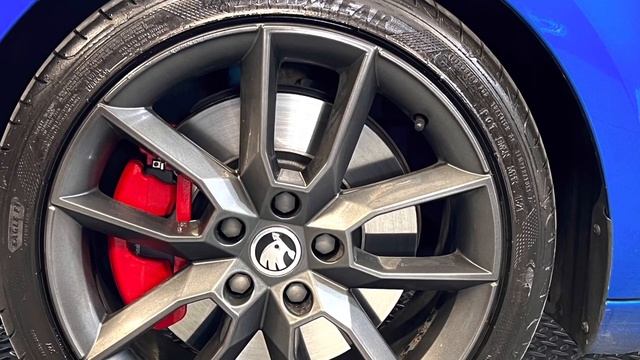 Skoda Octavia 2.0TFSI DSG VRS Hatchback ST63YJP смотреть онлайн