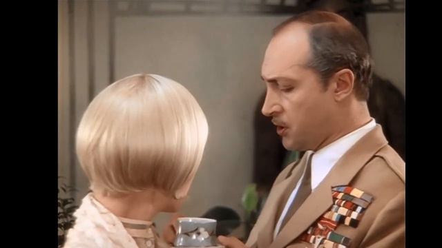 Сыграйте нам что-нибудь трогательное. смотреть онлайн