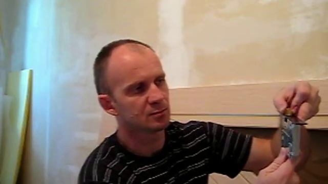 Установка двери в комнату врезка замка часть 1 смотреть онлайн