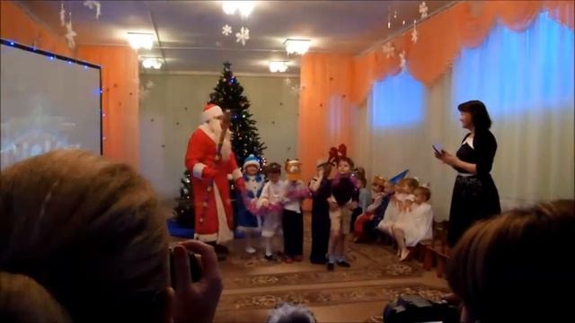 Новогодний утренник в Киришах смотреть онлайн