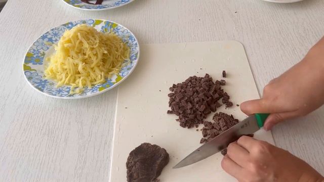 Новогодний Мясной Салат / Самый Вкусный, Шикарный Салат На Новый 2023 Год! смотреть онлайн