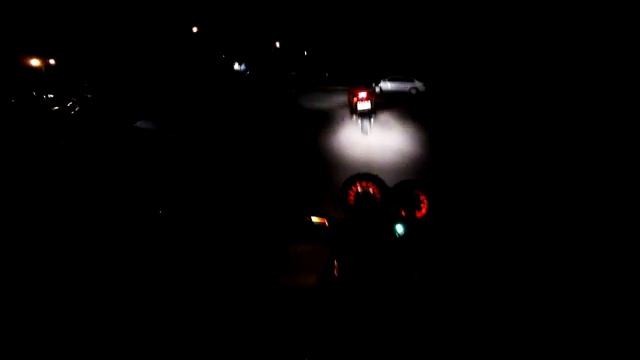 Покатушки с девушкой. Honda CB/KTM Duke смотреть онлайн